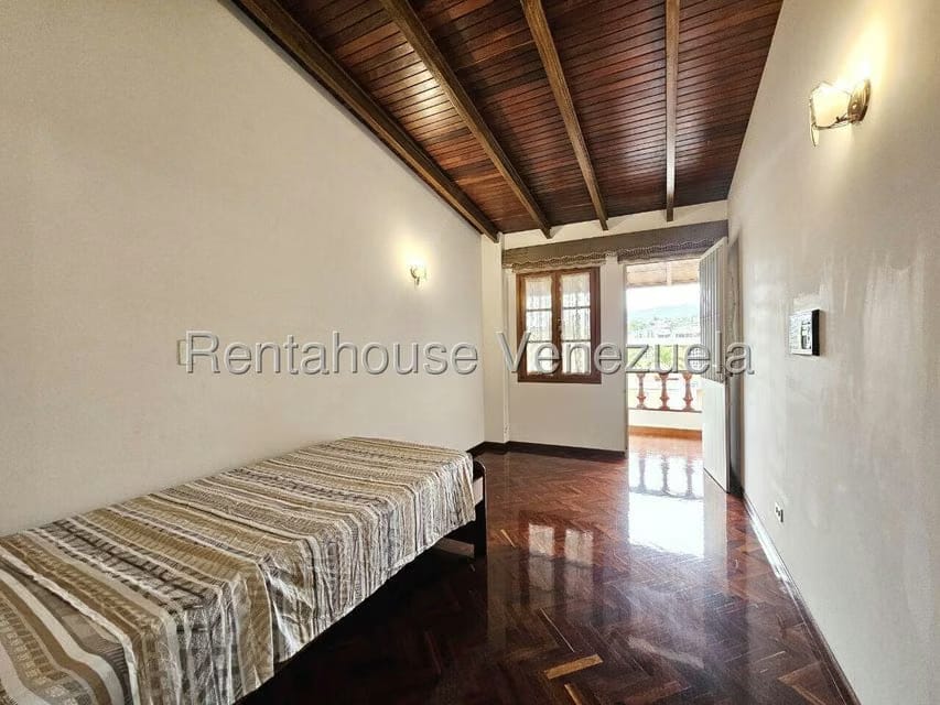 Casa (Multipes Niveles) en Venta en Colinas de La California, Distrito Metropolitano - 74