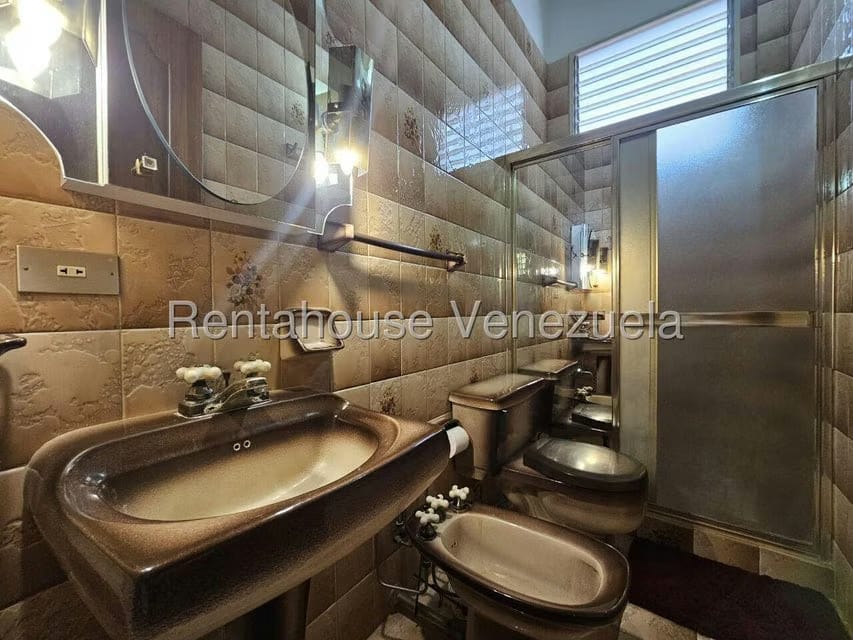 Casa (Multipes Niveles) en Venta en Colinas de La California, Distrito Metropolitano - 77