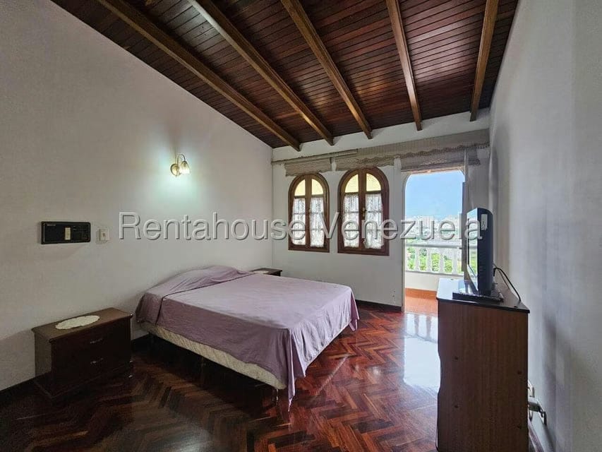 Casa (Multipes Niveles) en Venta en Colinas de La California, Distrito Metropolitano - 78