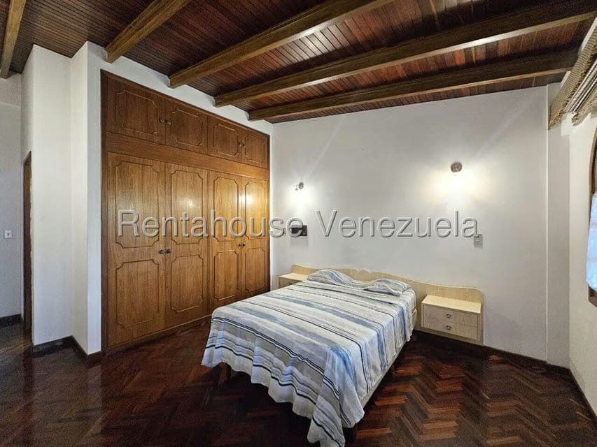 Casa (Multipes Niveles) en Venta en Colinas de La California, Distrito Metropolitano - 83