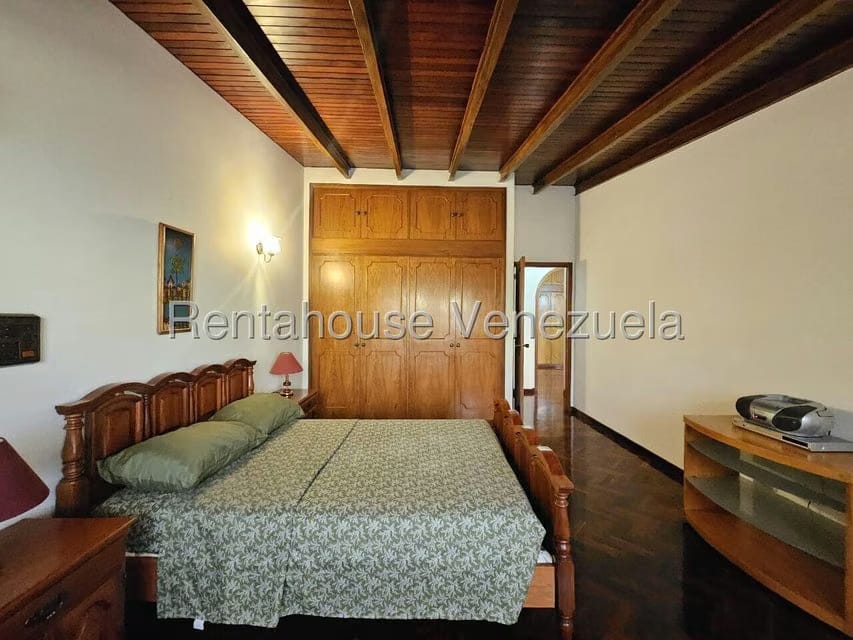 Casa (Multipes Niveles) en Venta en Colinas de La California, Distrito Metropolitano - 90