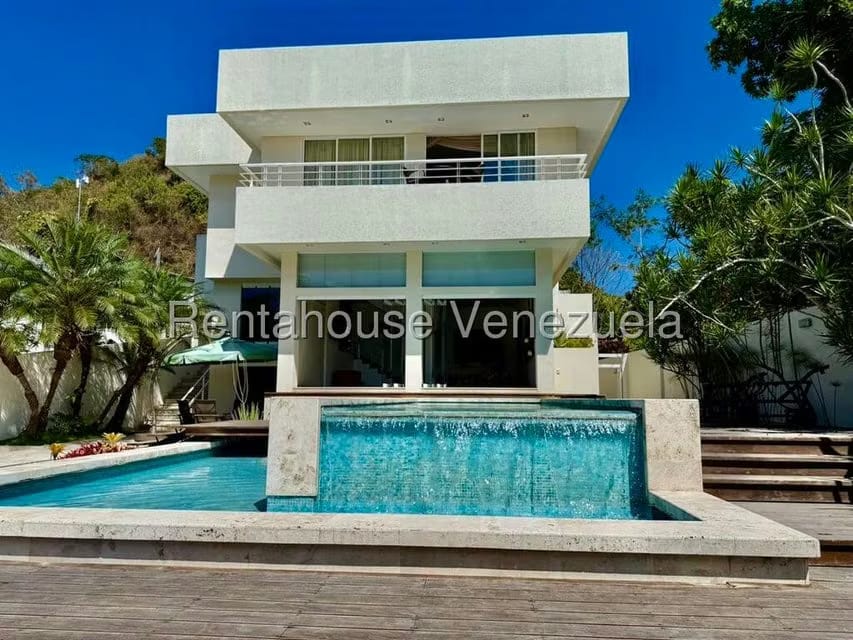 Casa (Multipes Niveles) en Venta en Colinas del Tamanaco, Distrito Metropolitano - 2