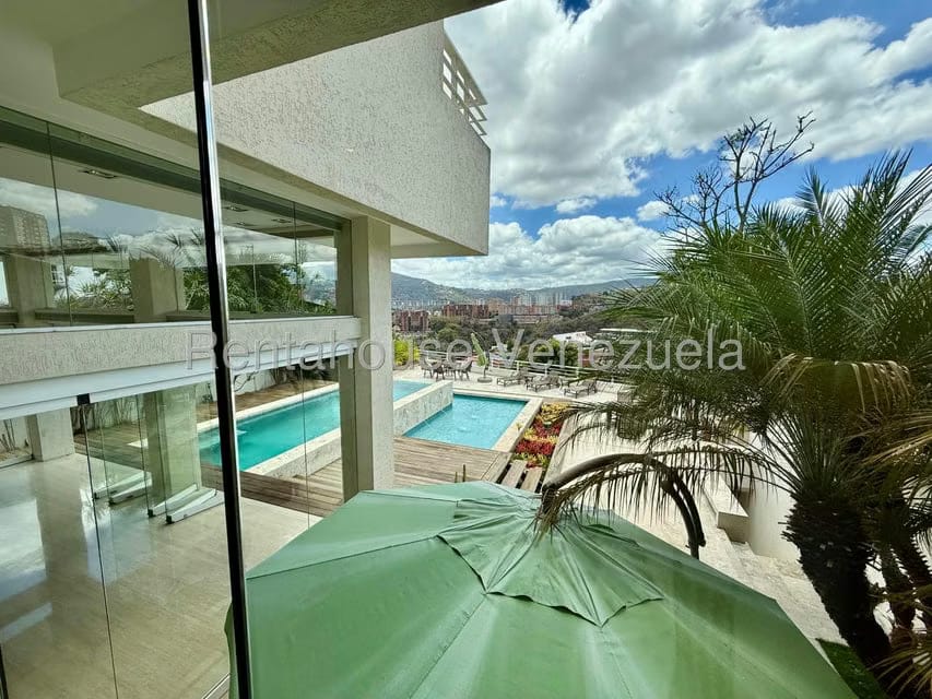 Casa (Multipes Niveles) en Venta en Colinas del Tamanaco, Distrito Metropolitano - 11