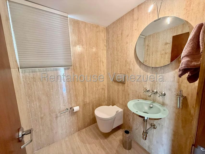 Casa (Multipes Niveles) en Venta en Colinas del Tamanaco, Distrito Metropolitano - 13