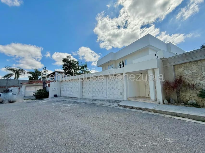 Casa (Multipes Niveles) en Venta en Colinas del Tamanaco, Distrito Metropolitano - 3