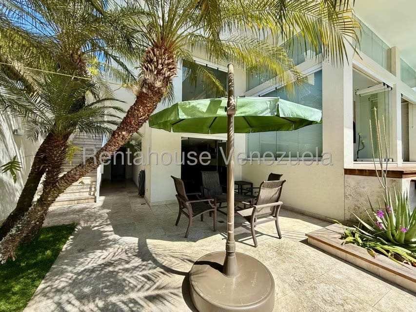 Casa (Multipes Niveles) en Venta en Colinas del Tamanaco, Distrito Metropolitano - 25