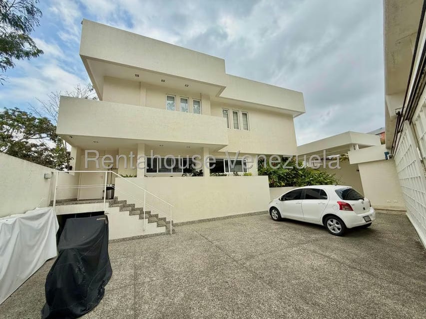 Casa (Multipes Niveles) en Venta en Colinas del Tamanaco, Distrito Metropolitano - 4