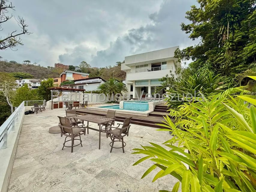 Casa (Multipes Niveles) en Venta en Colinas del Tamanaco, Distrito Metropolitano - 33