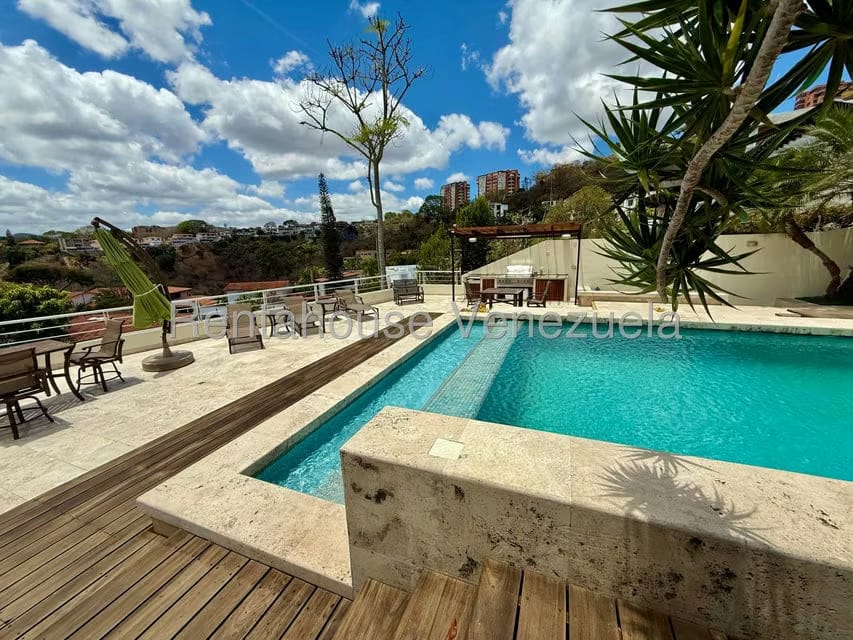 Casa (Multipes Niveles) en Venta en Colinas del Tamanaco, Distrito Metropolitano - 34