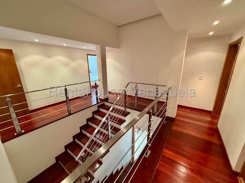 Casa (Multipes Niveles) en Venta en Colinas del Tamanaco, Distrito Metropolitano - 36