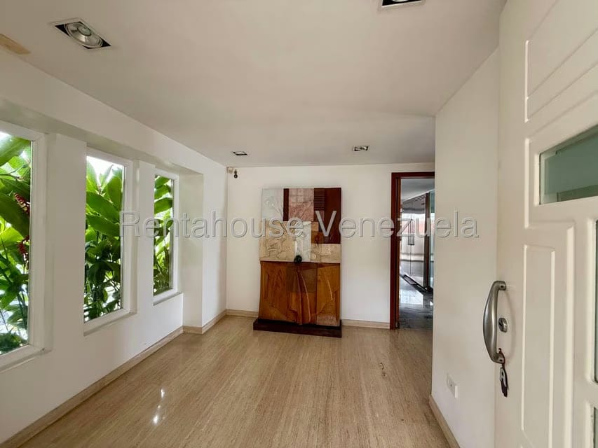 Casa (Multipes Niveles) en Venta en Colinas del Tamanaco, Distrito Metropolitano - 6