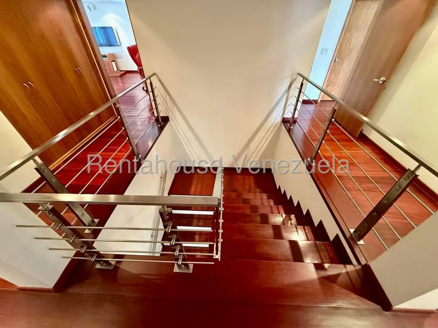 Casa (Multipes Niveles) en Venta en Colinas del Tamanaco, Distrito Metropolitano - 54