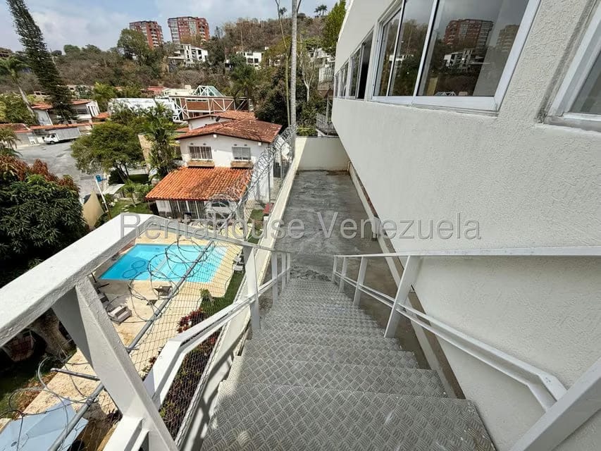 Casa (Multipes Niveles) en Venta en Colinas del Tamanaco, Distrito Metropolitano - 60