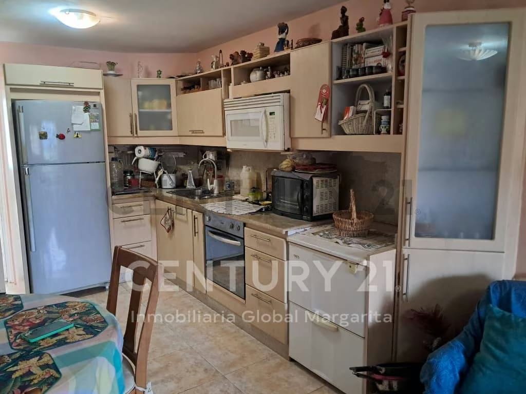 Venta de Apartamento en Residencias Los Cayos, Playas del Ángel, Pampatar. - 6