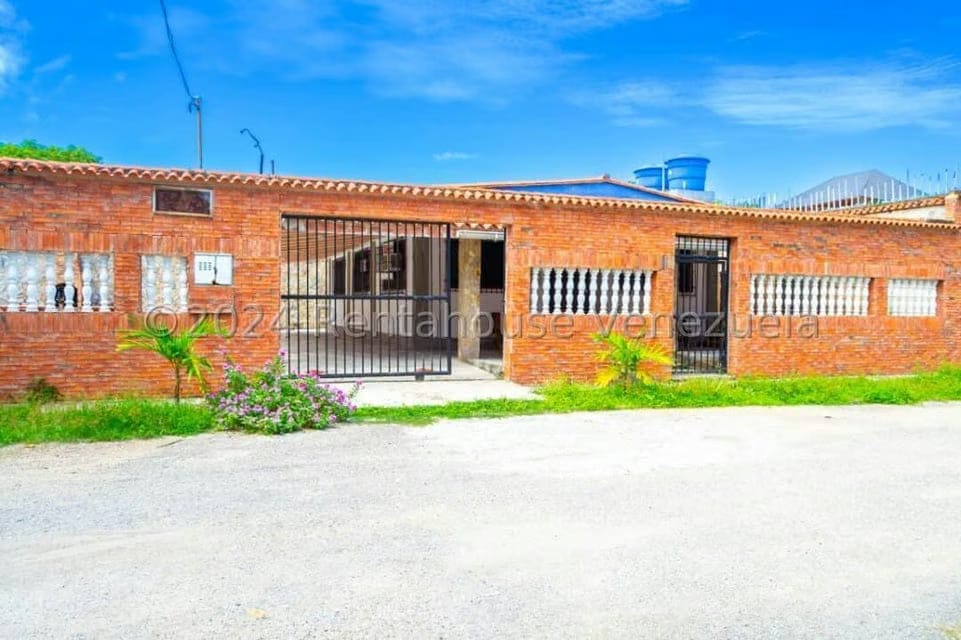 Casa (1 Nivel) en Venta en Corrales, Miranda
