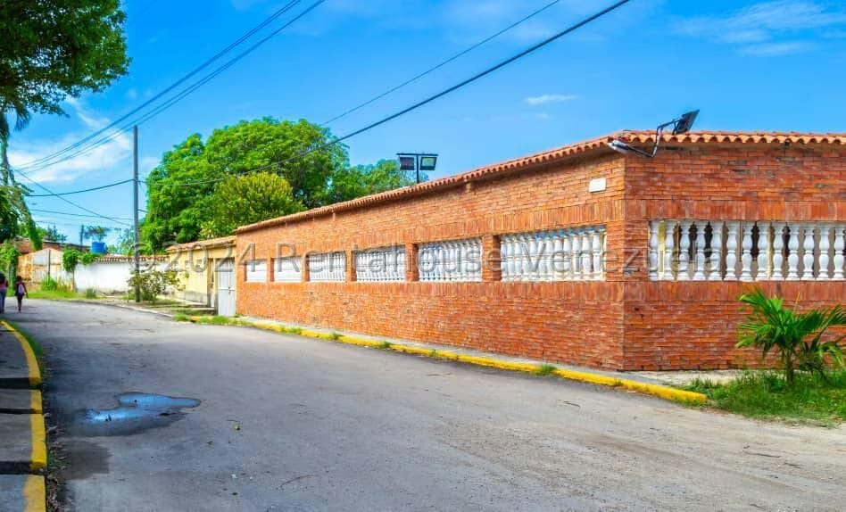 Casa (1 Nivel) en Venta en Corrales, Miranda - 2