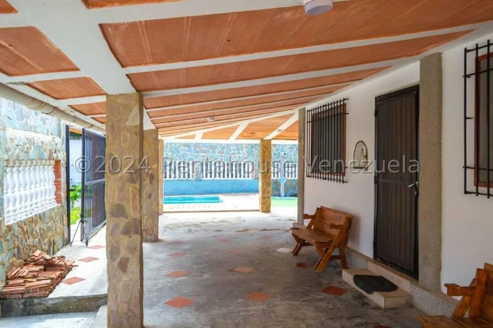 Casa (1 Nivel) en Venta en Corrales, Miranda - 15