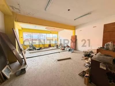 Edificio comercial con 9 locales - 6
