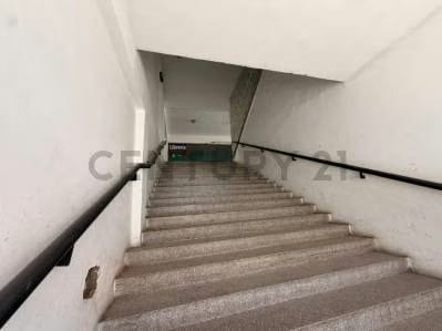 Edificio comercial con 9 locales - 8
