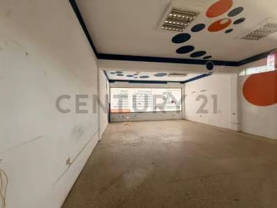 Edificio comercial con 9 locales - 9