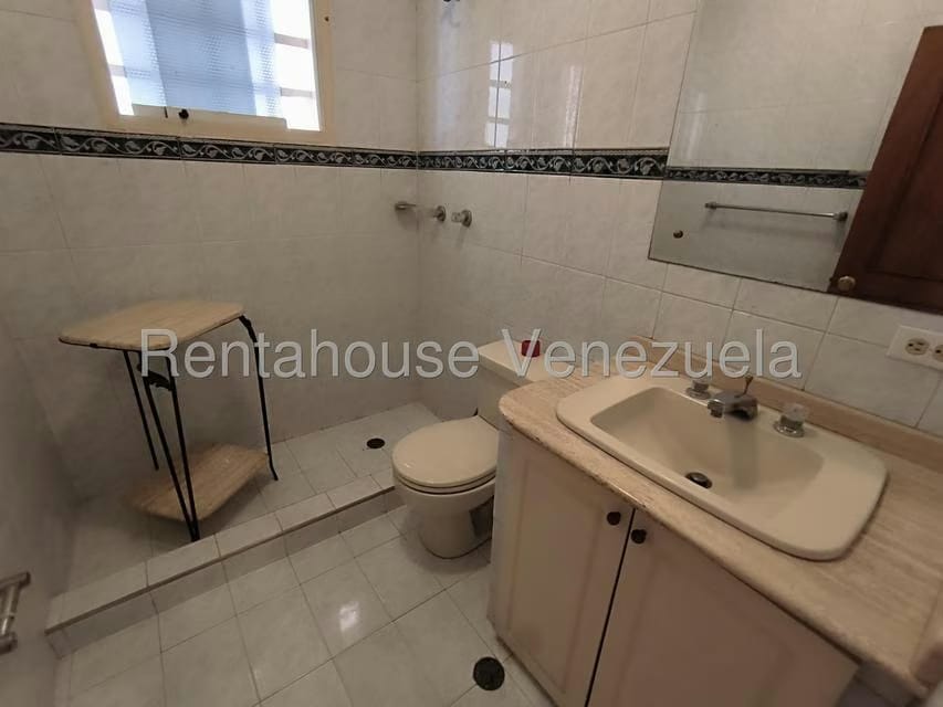 Casa (Multipes Niveles) en Venta en Guaracarima, Aragua - 6