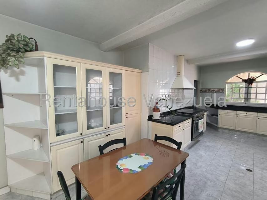 Casa (Multipes Niveles) en Venta en Guaracarima, Aragua - 8