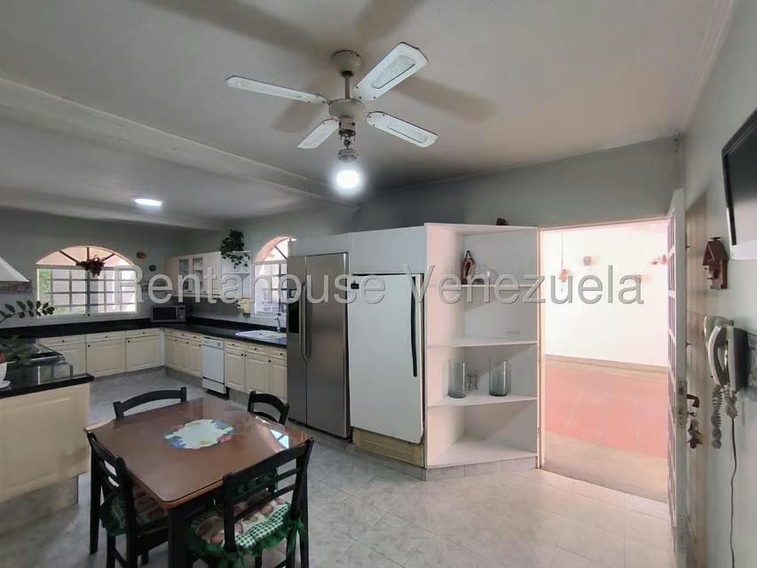 Casa (Multipes Niveles) en Venta en Guaracarima, Aragua - 9