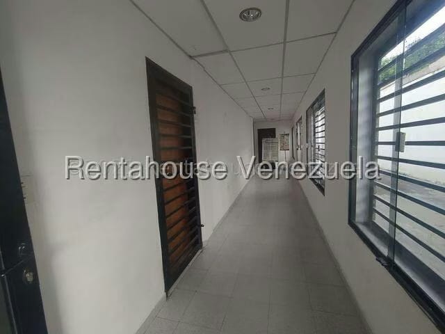 Comercial (Consultorio Medico) en Alquiler en Centro, Lara - 3