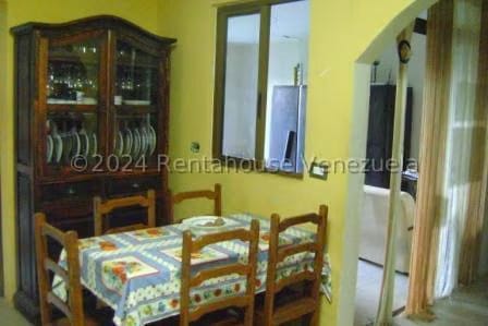 Casa (Duplex) en Alquiler en Pan de Azucar, Miranda - 8