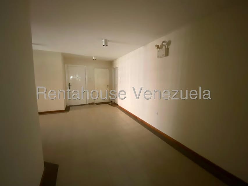 Apartamento (1 Nivel) en Alquiler en La Union, Distrito Metropolitano - 27