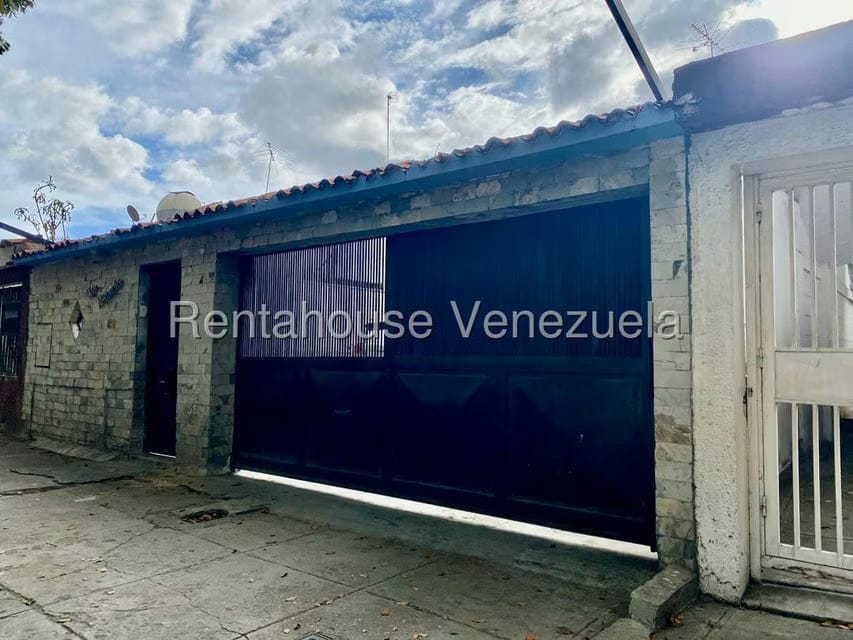 Casa (Duplex) en Venta en Montalban I, Distrito Metropolitano