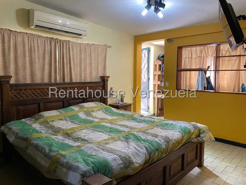 Casa (Duplex) en Venta en Montalban I, Distrito Metropolitano - 11