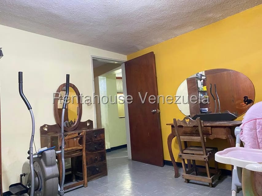 Casa (Duplex) en Venta en Montalban I, Distrito Metropolitano - 16