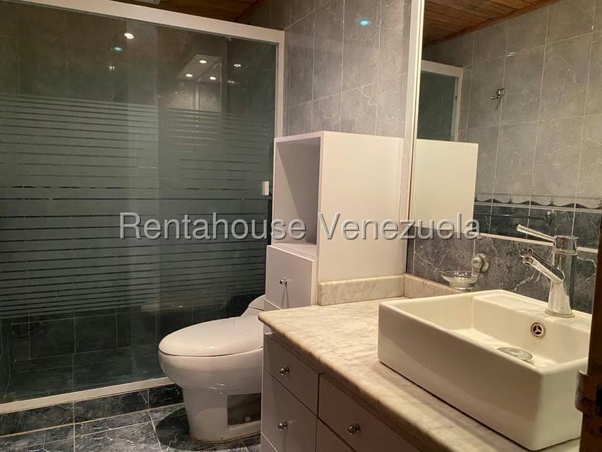 Casa (Duplex) en Venta en Montalban I, Distrito Metropolitano - 17