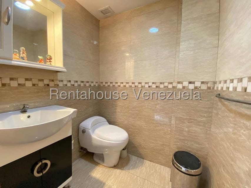 Casa (Duplex) en Venta en Montalban I, Distrito Metropolitano - 9