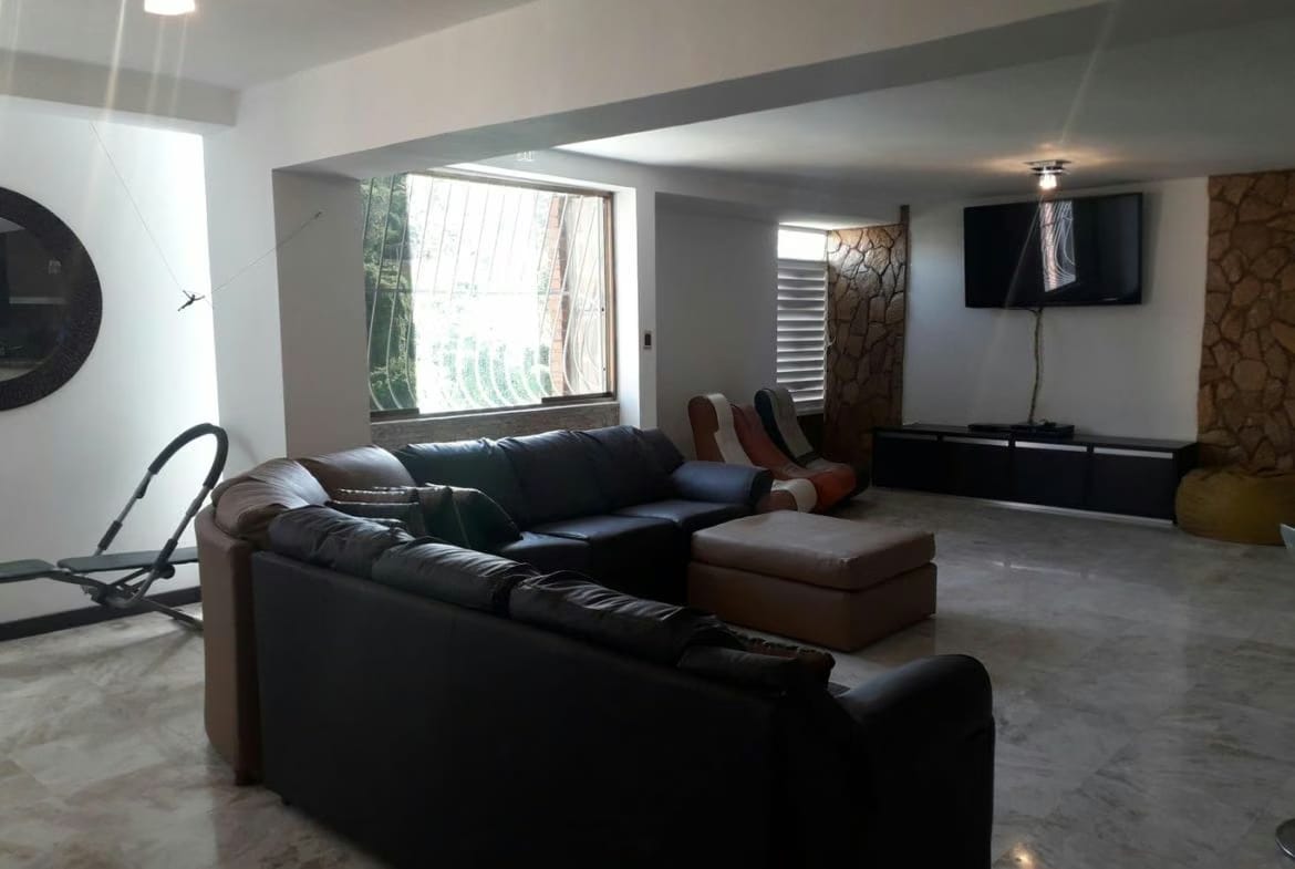 APARTAMENTO EN VENTA SELENE MARIN MLS#21-26260 - 2