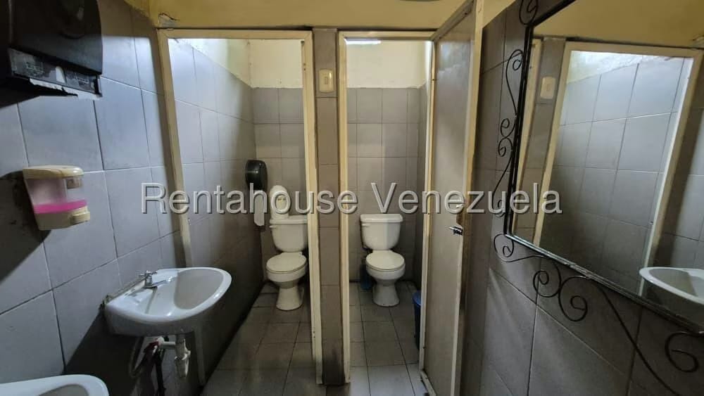 Comercial (Local Comercial) en Alquiler en Zona Este, Lara - 11