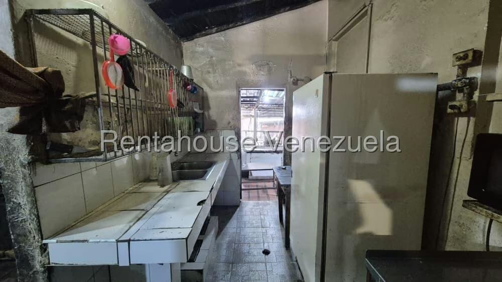 Comercial (Local Comercial) en Alquiler en Zona Este, Lara - 12