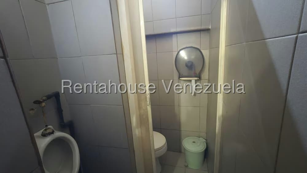 Comercial (Local Comercial) en Alquiler en Zona Este, Lara - 14