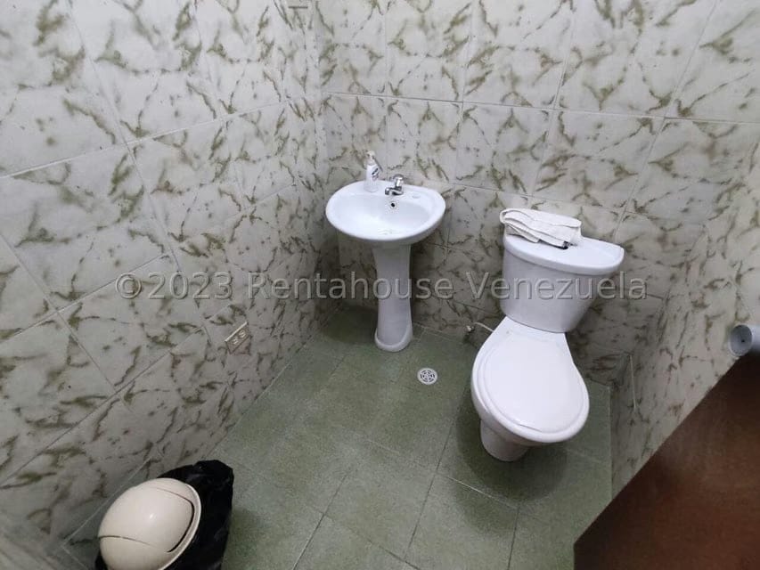 Negocios y Empresas (Alimentos y Bebidas) en Venta en Parroquia Juan de Villegas, Lara - 24