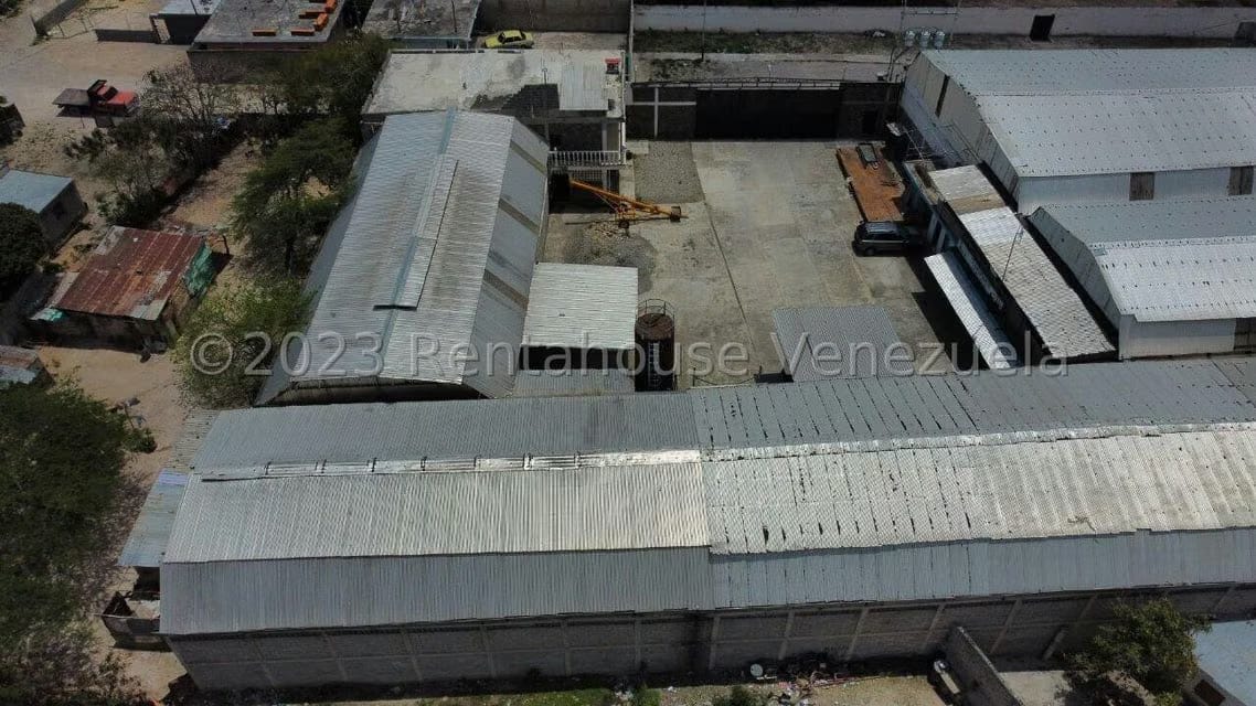 Negocios y Empresas (Alimentos y Bebidas) en Venta en Parroquia Juan de Villegas, Lara - 35