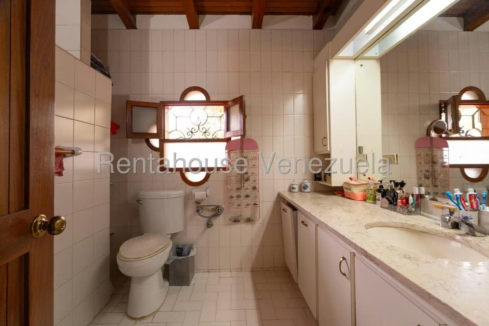 Casa (Colonial) en Venta en Country Club, Distrito Metropolitano - 26