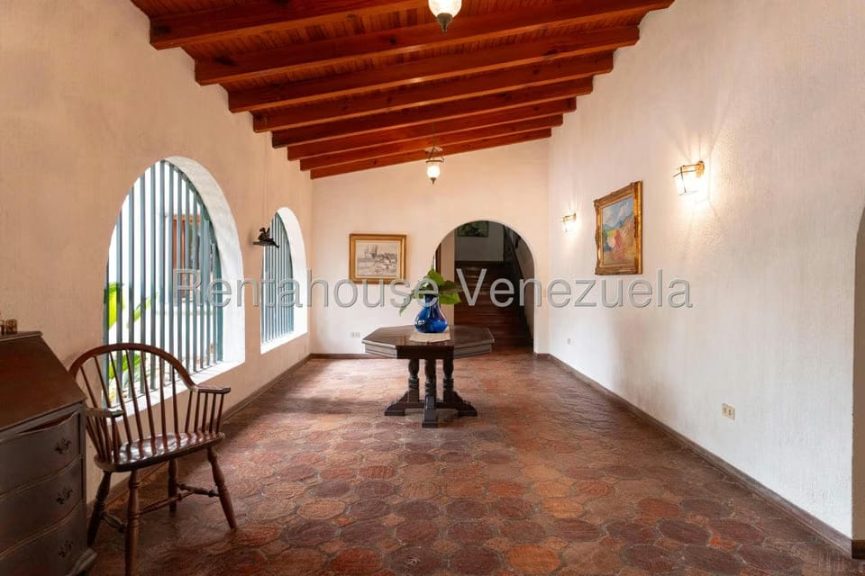 Casa (Colonial) en Venta en Country Club, Distrito Metropolitano - 4