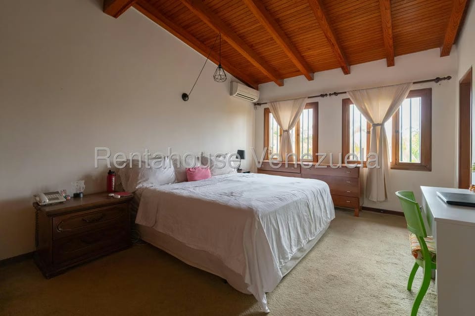 Casa (Colonial) en Venta en Country Club, Distrito Metropolitano - 32
