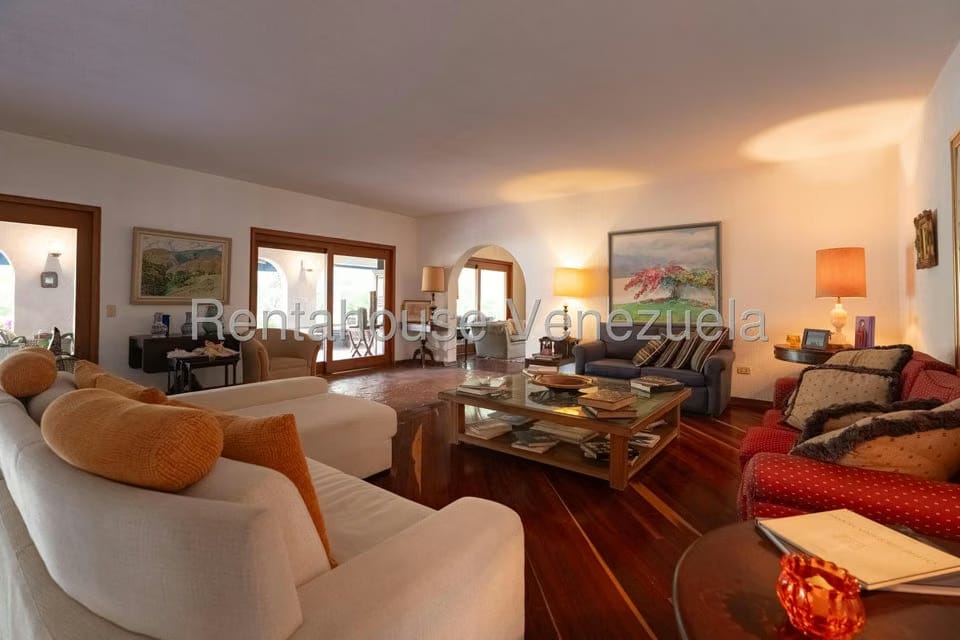 Casa (Colonial) en Venta en Country Club, Distrito Metropolitano - 6