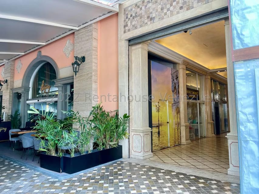 Comercial (Local Comercial) en Venta en Altamira, Distrito Metropolitano - 15