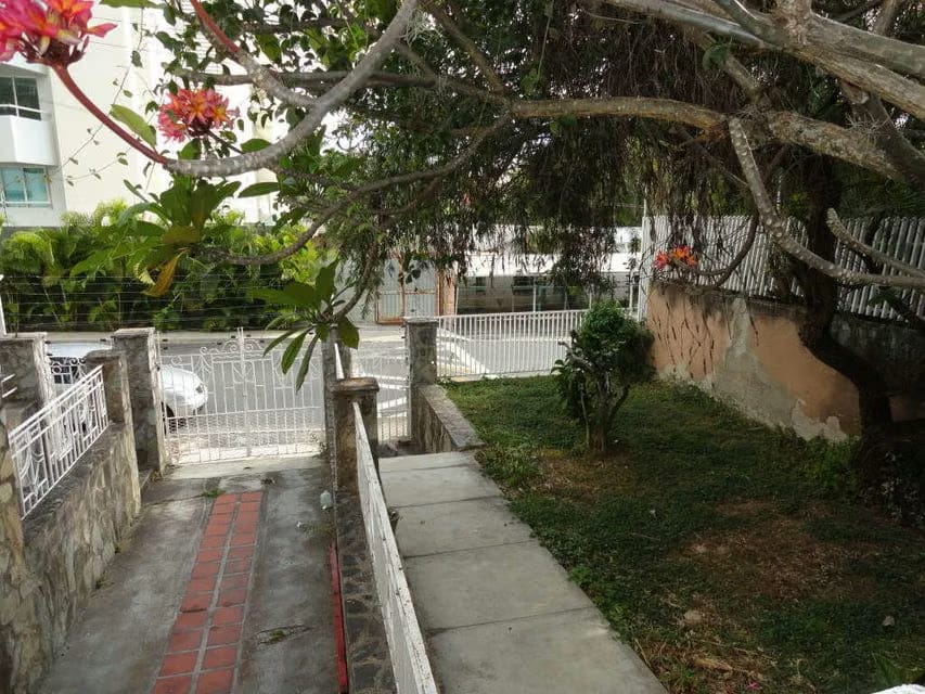 Terreno (Residencial) en Venta en Los Palos Grandes, Distrito Metropolitano - 12