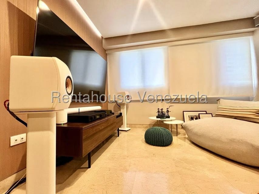 Apartamento (1 Nivel) en Venta en El Cigarral, Distrito Metropolitano - 19