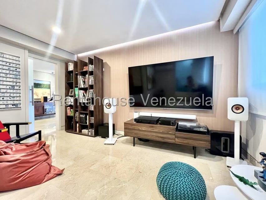Apartamento (1 Nivel) en Venta en El Cigarral, Distrito Metropolitano - 24