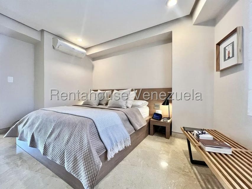 Apartamento (1 Nivel) en Venta en El Cigarral, Distrito Metropolitano - 27
